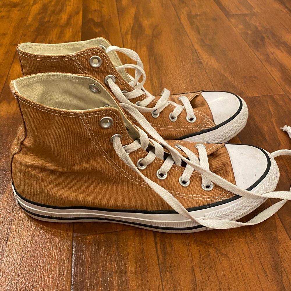 Converse Chuck Taylor All Star High-Tops in Ochre